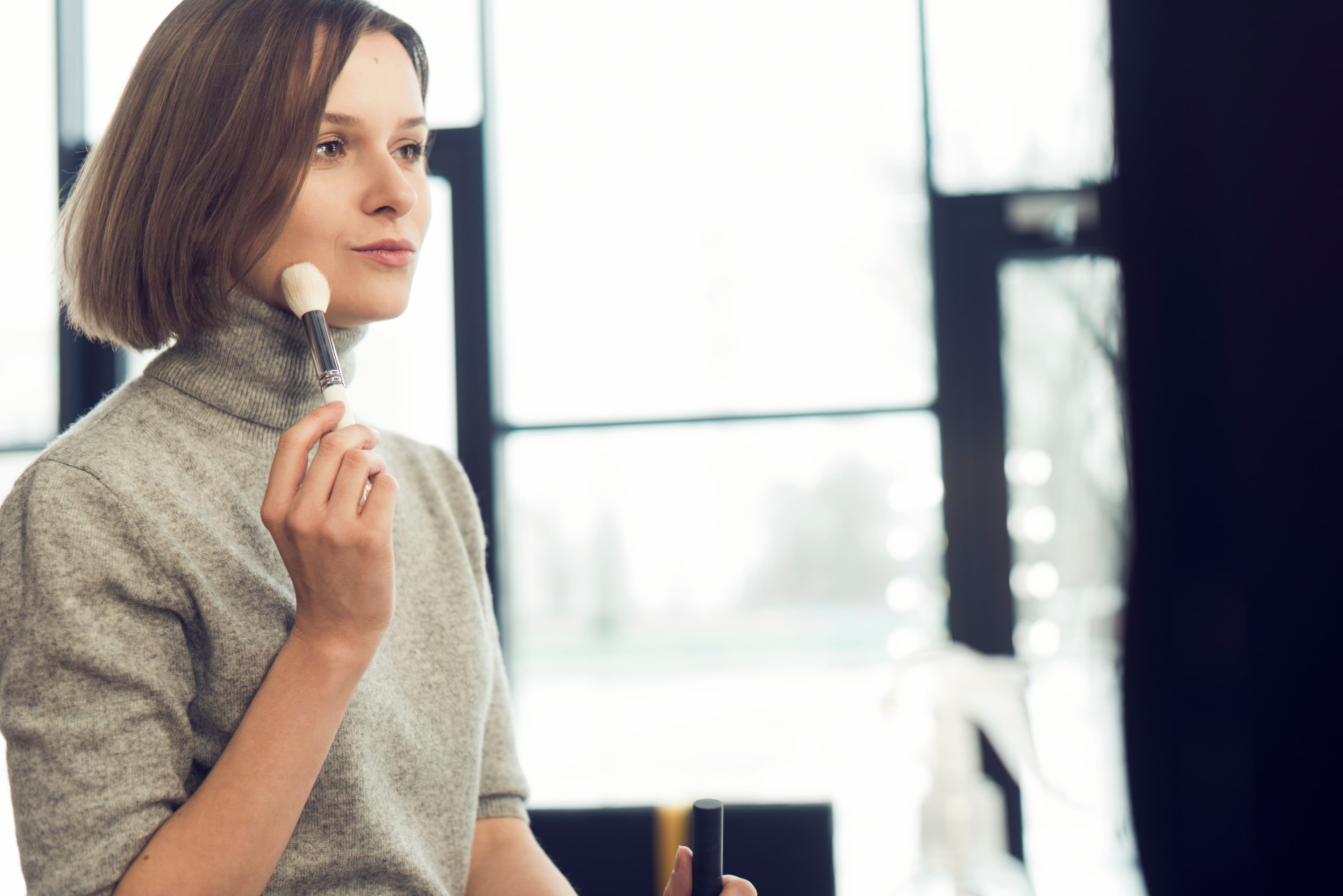 The Secret to a Flawless Face: How This Pore-Blurring Primer is Replacing Foundation